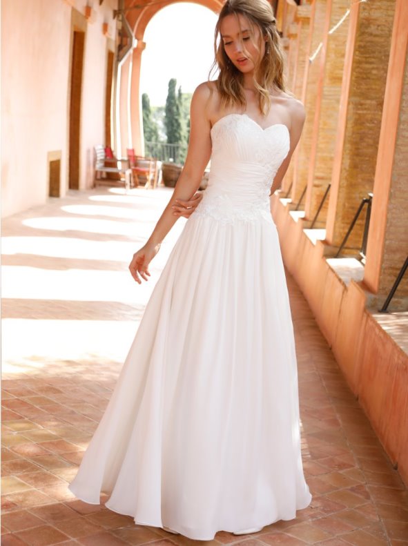 Vestido de novia con falda de vuelo Venca - Venca - 039832